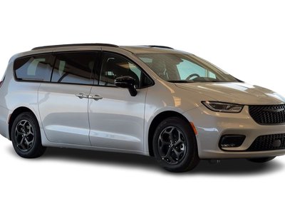 2024 Chrysler Pacifica Hybrid in Regina, Saskatchewan