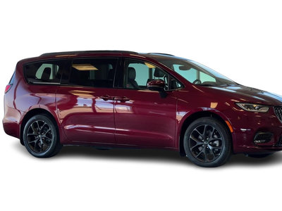 2023 Chrysler Pacifica in Regina, Saskatchewan