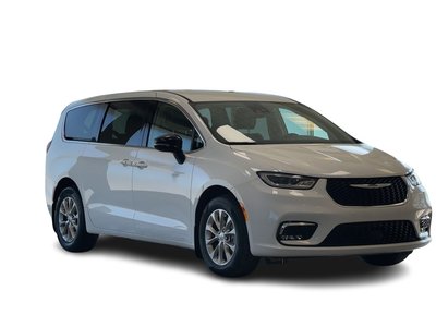 2024 Chrysler Pacifica in Regina, Saskatchewan
