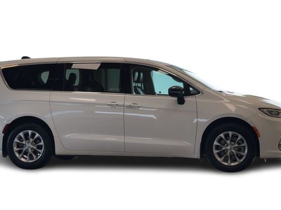 2024 Chrysler Pacifica in Regina, Saskatchewan
