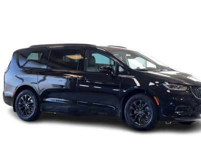 2025 Chrysler Pacifica in Regina, Saskatchewan