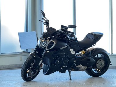 2024 Ducati Motorcycle Diavel in Regina, Saskatchewan