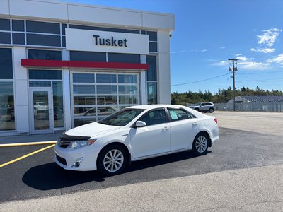 2014 Toyota Camry Hybrid