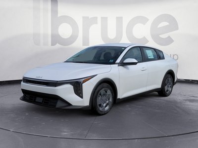 2025 Kia K4 BASE