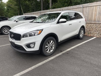 2017 Kia Sorento LX Turbo AWD + Remote Start + Winter Tires