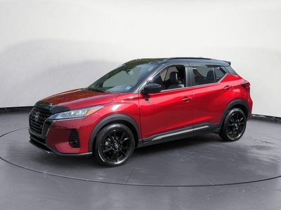 2023 Nissan Kicks SR Premium LOW KMS!!