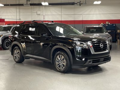 2024 Nissan Pathfinder SV AWD!! 8 Seater!! Heated Seats!