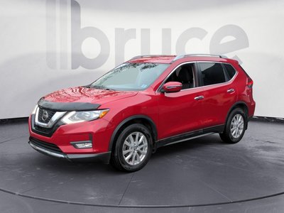 2017 Nissan Rogue SV FWD LOW LOW KMS!