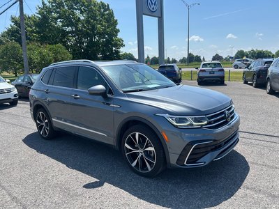 Volkswagen Tiguan Highline R-Line+CUIR+TOIT PANO+APPLE CONNECT 2022 *JAMAIS ACCIDENTÉ*