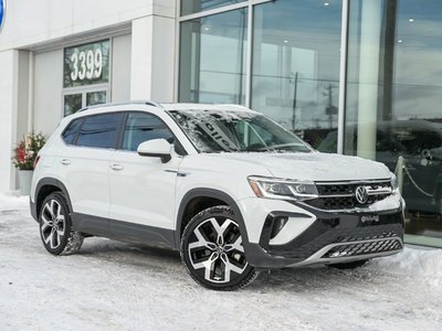 Volkswagen Taos Highline+CUIR+TOIT PANO+APPLE CONNECT+CAM DE RECUL 2022 *JAMAIS ACCIDENTÉ*