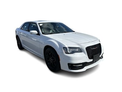 2023 Chrysler 300 in Woodbridge, Ontario