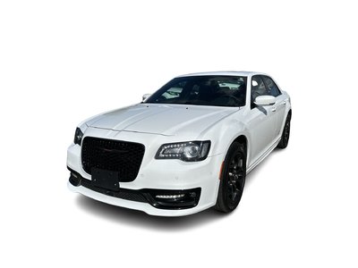 2023 Chrysler 300 in Woodbridge, Ontario