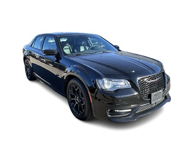 2023 Chrysler 300 in Woodbridge, Ontario