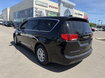 2027 Chrysler Grand Caravan in Woodbridge, Ontario