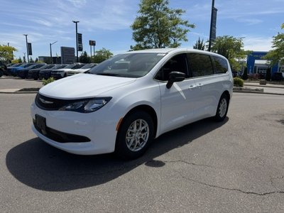 2027 Chrysler Grand Caravan in Woodbridge, Ontario