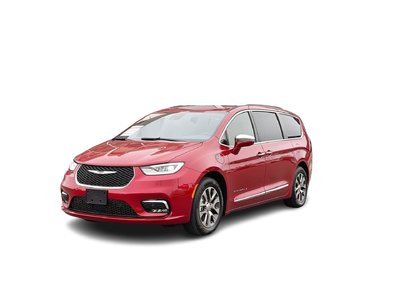 2024 Chrysler Pacifica Hybrid in Woodbridge, Ontario