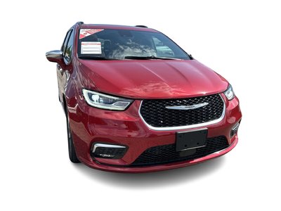 2024 Chrysler Pacifica Hybrid in Woodbridge, Ontario