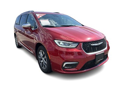 2024 Chrysler Pacifica Hybrid in Woodbridge, Ontario