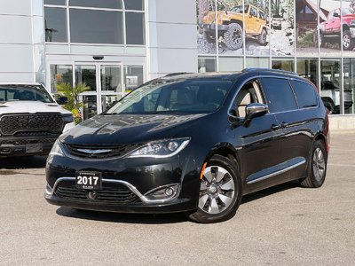 2017 Chrysler Pacifica in Woodbridge, Ontario