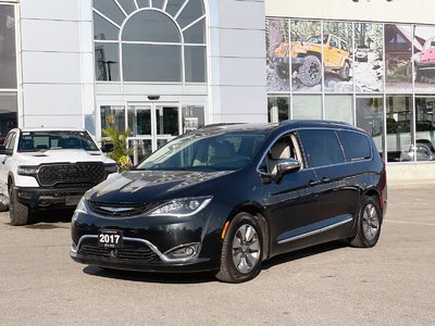 2017 Chrysler Pacifica in Woodbridge, Ontario