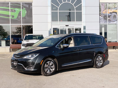 Chrysler Pacifica  2017 à Mississauga, Ontario
