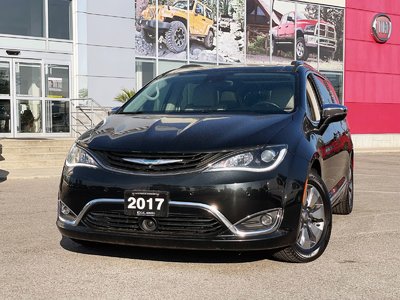 2017 Chrysler Pacifica in Woodbridge, Ontario