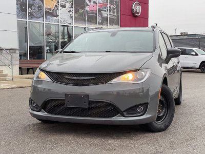 2020 Chrysler Pacifica in Mississauga, Ontario