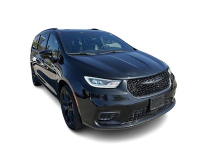 2022 Chrysler Pacifica in Woodbridge, Ontario