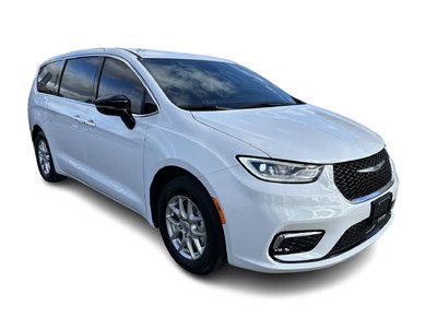 2024 Chrysler Pacifica in Woodbridge, Ontario