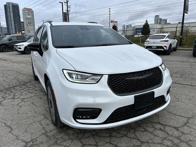 2026 Chrysler Pacifica in Woodbridge, Ontario