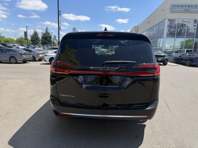 Chrysler Pacifica  2027 à Woodbridge, Ontario
