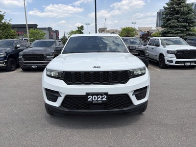2022 Jeep GRAND CHEROKEE in Woodbridge, Ontario