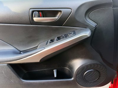 2017 Lexus IS 300 AWD in Woodbridge, Ontario