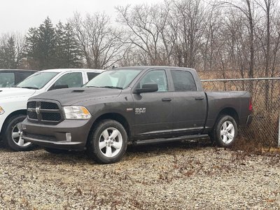 2023 Ram RAM 1500 Classic Crew Cab 4x4 (DS) in Woodbridge, Ontario