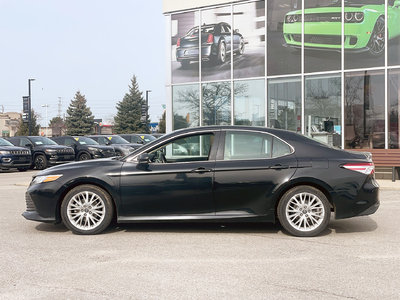 2018 Toyota Camry in Woodbridge, Ontario