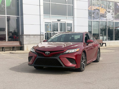 2018 Toyota Camry in Woodbridge, Ontario