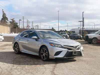 Toyota Camry  2018 à Woodbridge, Ontario