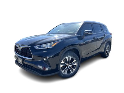 2021 Toyota Highlander in Woodbridge, Ontario