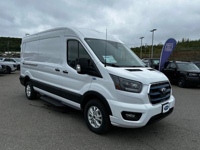 Ford E-Transit Cargo Van BASE 2023