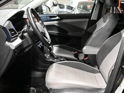 Volkswagen Taos  2022 à Dorval, Québec