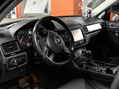 Volkswagen Touareg  2017 à Dorval, Québec