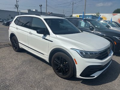 Volkswagen Tiguan Comfortline R-Line Black Edition TOIT PANO 2022 JAMAIS ACCIDENTÉ