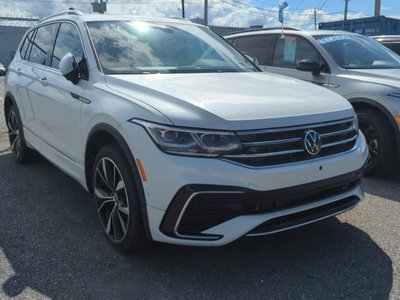 Volkswagen Tiguan Highline R-Line TOIT PANO INTERIEUR DE CUIR NAV 2023 A PARTIR DE 4.39%