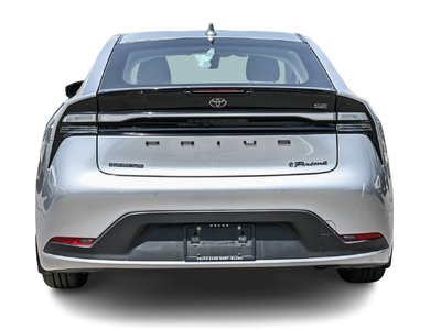 Toyota Prius Plug-in Hybrid  2024 à Pointe-Claire, Québec