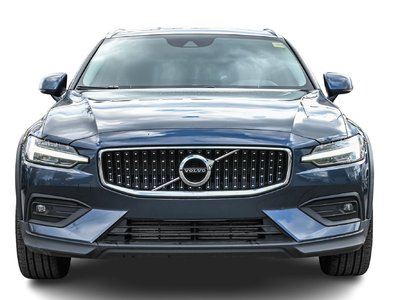 Volvo V60 Cross Country  2021 à Pointe-Claire, Québec