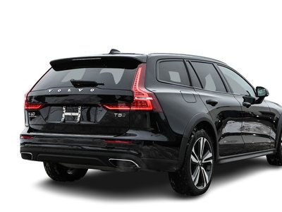 2021 Volvo V60 Cross Country in Pointe-Claire, Quebec