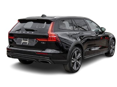 2021 Volvo V60 Cross Country in Pointe-Claire, Quebec