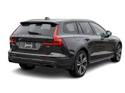 2022 Volvo V60 Cross Country in Pointe-Claire, Quebec