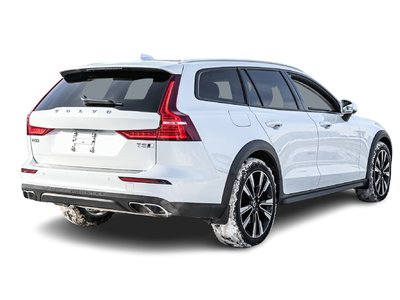 Volvo V60 Cross Country  2022 à Pointe-Claire, Québec