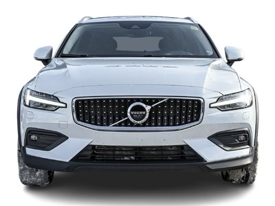 Volvo V60 Cross Country  2022 à Pointe-Claire, Québec